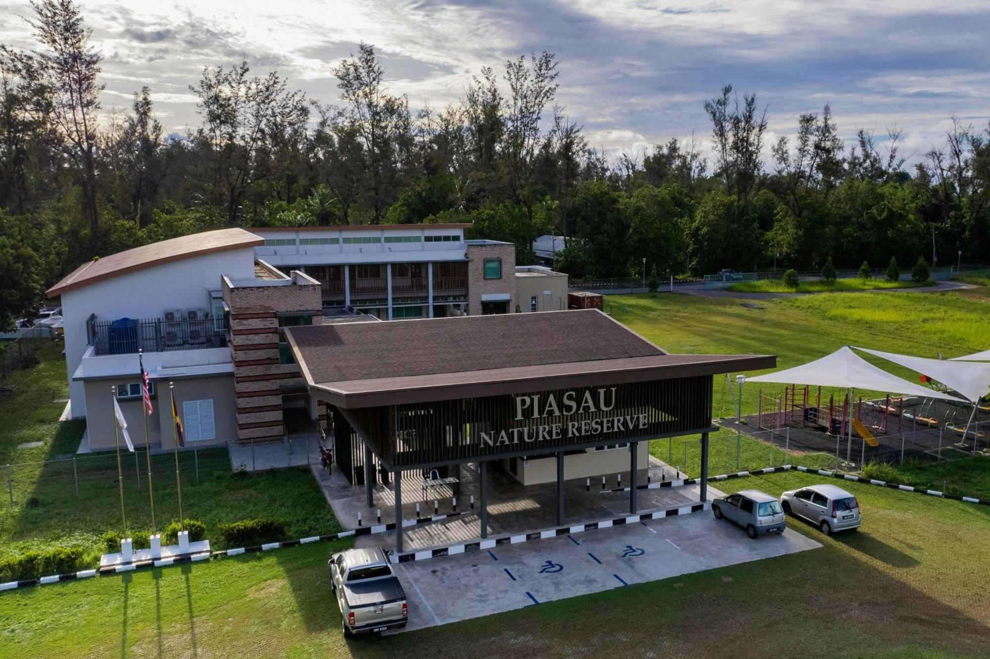 Miri Marriott Resort & Spa Exterior foto Pisaut Nature Reserve